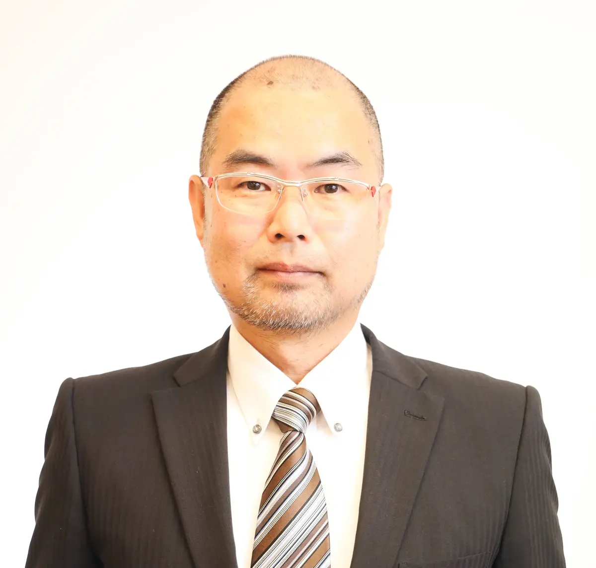代表 西村頼人